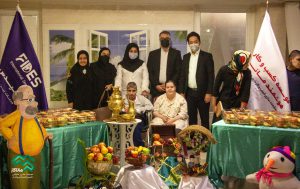 بازدید و برگزاری جشن یلدا در آسایشگاه معلولین امام جواد (ع)